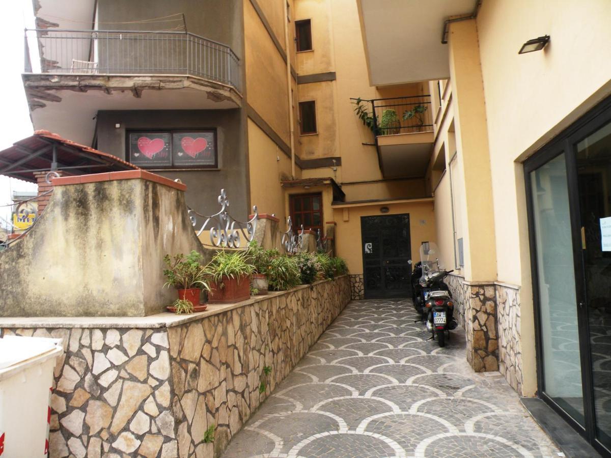 Estate4Home - Christal Сант'Анджелло Экстерьер фото